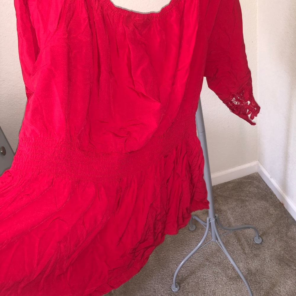 Red top - Picture 9 of 11